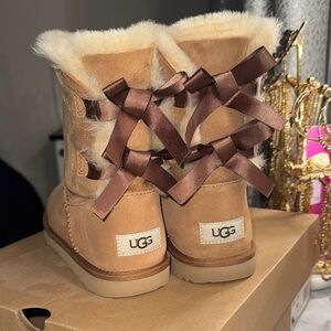 UGG Bailey Bow ll
